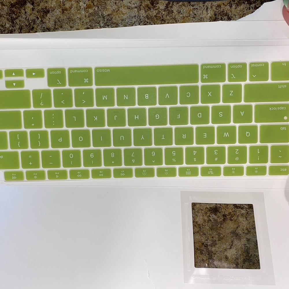 NWOT. Macbook 13 in keyboard cover